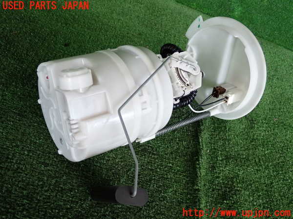 2UPJ-9229932510]ジープ・レネゲード(BU14)燃料ポンプ 中古_2
