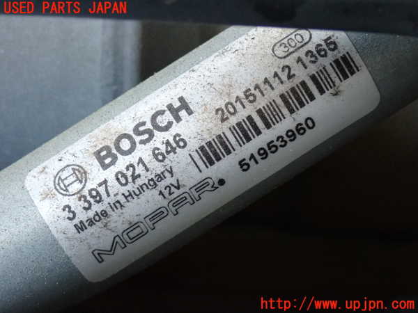 2UPJ-9229936770]ジープ・レネゲード(BU14)フロントワイパーモーター 中古_3