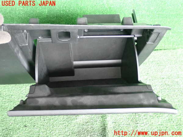 2UPJ-9229937516]ジープ・レネゲード(BU14)グローブボックス1 中古_2