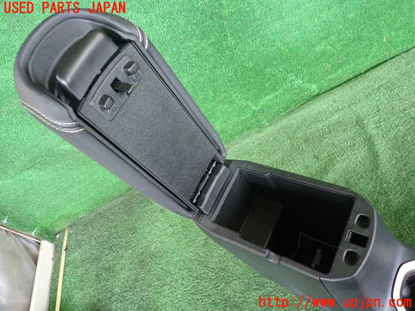 2UPJ-9229937540]ジープ・レネゲード(BU14)センターコンソール 中古_4