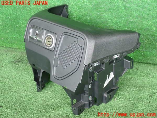 2UPJ-9229937549]ジープ・レネゲード(BU14)コンソール 中古_2