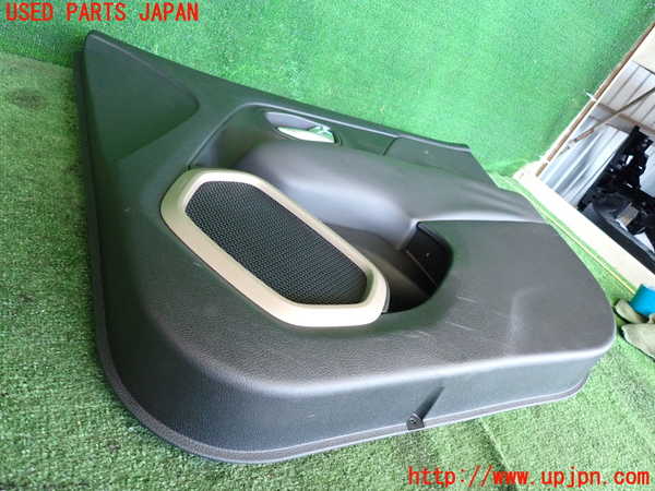 2UPJ-9229931234]ジープ・レネゲード(BU14)右前ドア内張り 中古_3