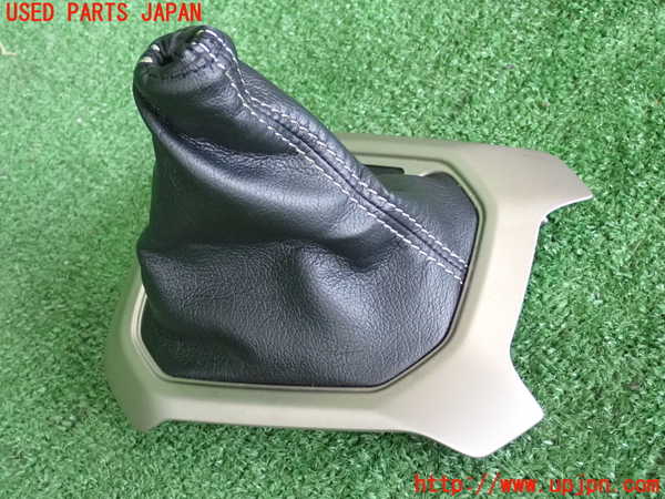 2UPJ-9229937575]ジープ・レネゲード(BU14)シフトブーツ 中古_1