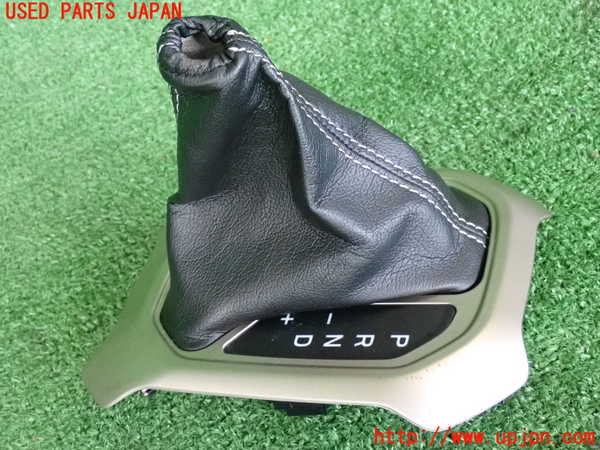 2UPJ-9229937575]ジープ・レネゲード(BU14)シフトブーツ 中古_2