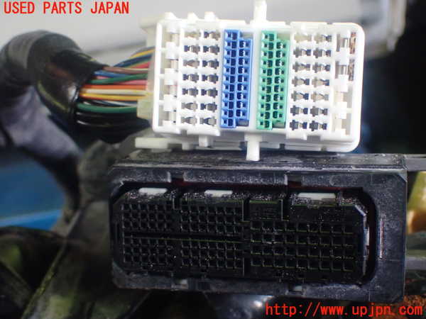 1UPJ-9229942010]フォレスター(SKE)エンジン FB20-MA1 4WD 【ジャンク】_4