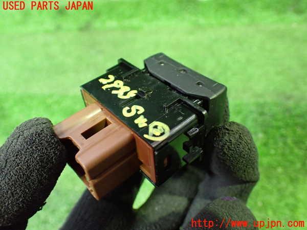1UPJ-9229956307]エクストレイル(NT32)スイッチ2 (運転席シートヒーター) 中古_2