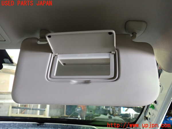1UPJ-9229957625]エクストレイル(NT32)室内サンバイザー右側 中古_3