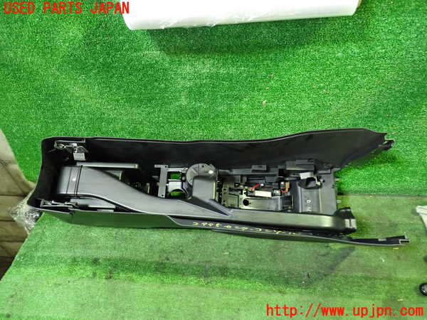 1UPJ-9229957540]エクストレイル(NT32)センターコンソール 中古_4
