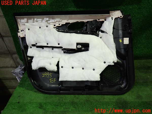 1UPJ-9229951234]エクストレイル(NT32)右前ドア内張り 中古_4