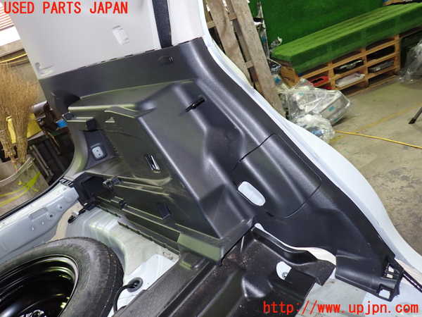 1UPJ-9229957680]エクストレイル(NT32)左リアピラートリム 中古_3