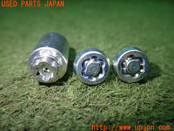 3UPJ=9229960001]レヴォーグ 1.6 STI Sport EyeSigh(VM4)後期 純正 McGard マックガード ナビゲーションロック 中古_2