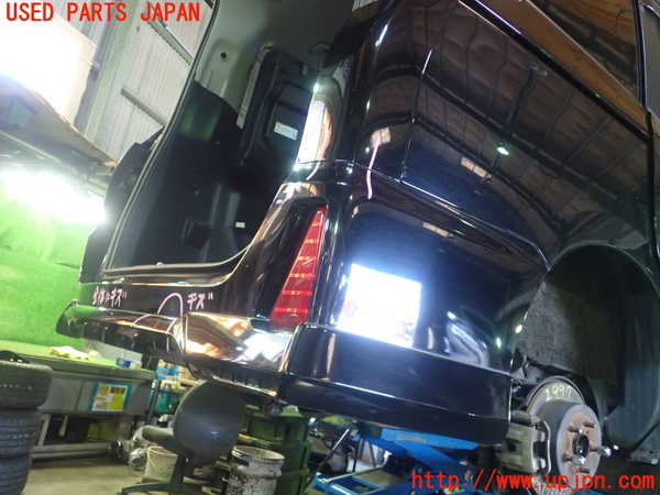 1UPJ-9229971610]ヴォクシー(ノア)(ZRR80W)リアバンパー 中古_2