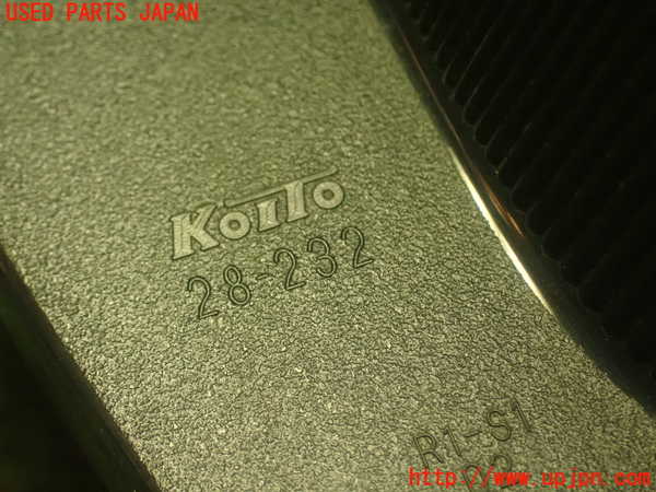 1UPJ-9229971530]ヴォクシー(ノア)(ZRR80W)右テールランプ 中古_4