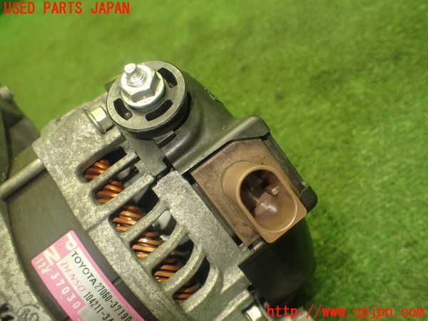 1UPJ-9229976015]ヴォクシー(ノア)(ZRR80W)オルタネーター(ダイナモ) 中古_4
