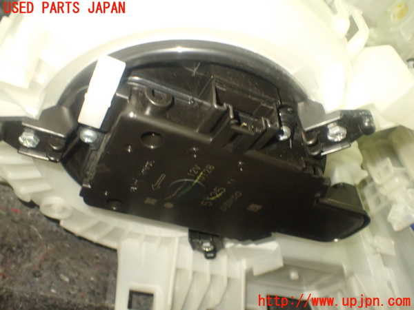 1UPJ-9229976095]ヴォクシー(ノア)(ZRR80W)ブロアファン(ブロアーファン) 中古_3