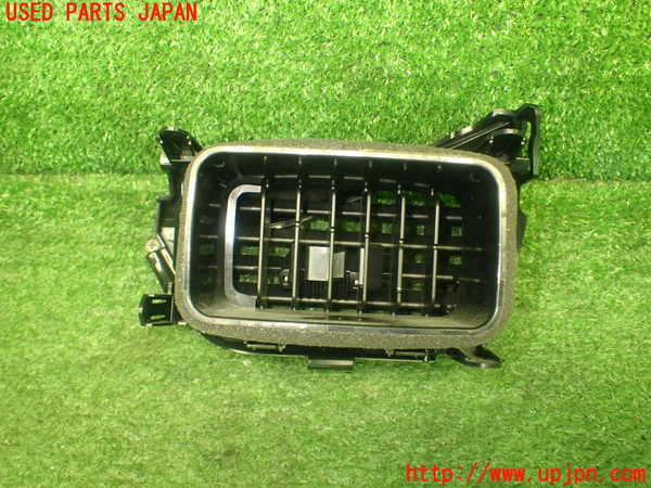 1UPJ-9229977527]ヴォクシー(ノア)(ZRR80W)エアコン吹き出し口2 (左) 中古_4
