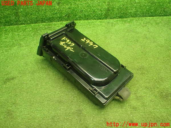 1UPJ-9229977810]ヴォクシー(ノア)(ZRR80W)ドリンクホルダー 中古_3