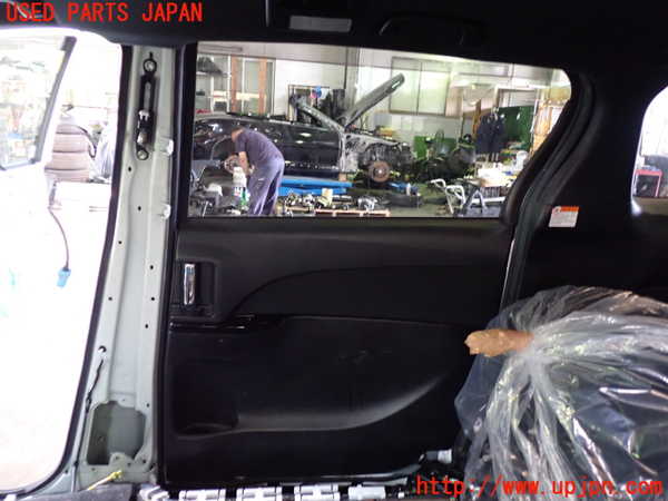 1UPJ-9229981290]エスティマ(ACR50W)右後ドア 中古 AGC M2L3 43R-00150_4