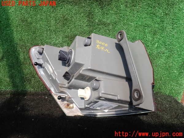 1UPJ-9230001530]ジープ・グランドチェロキー(WK36TA)右テールランプ 中古_2