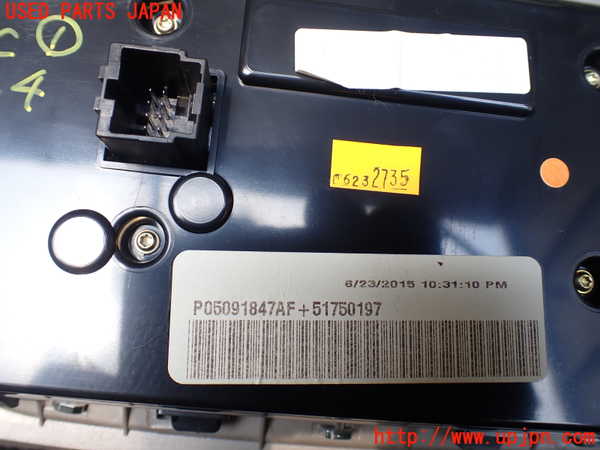 1UPJ-9230006066]ジープ・グランドチェロキー(WK36TA)エアコンスイッチ1 中古_4