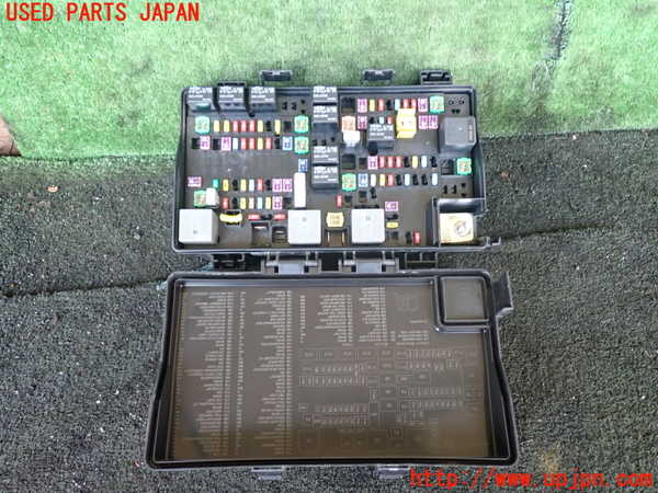 1UPJ-9230006741]ジープ・グランドチェロキー(WK36TA)ヒューズボックス1 中古_2