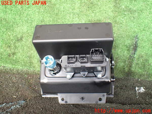 1UPJ-9230007841]ジープ・グランドチェロキー(WK36TA)小物入れ1 中古_3