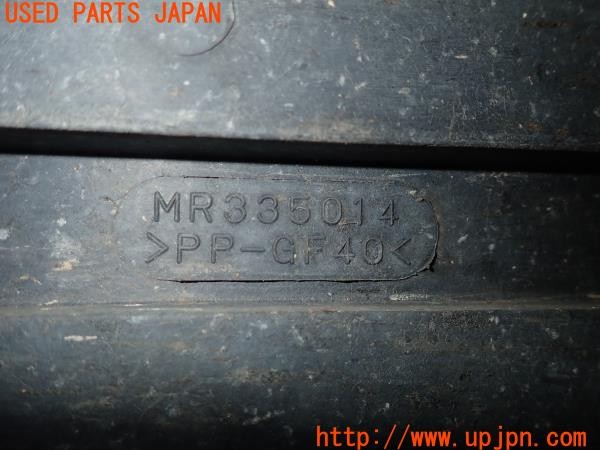 3UPJ=9230010025]デリカスペースギア(PD6W)後期 純正 MR335014 サイドステップ 中古_5
