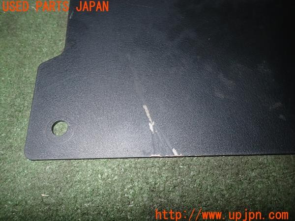 3UPJ=9230020015]ジープ ラングラー スポーツ(TJ40S)社外 スペアタイヤ取り外しプレート デリートプレート 中古_2