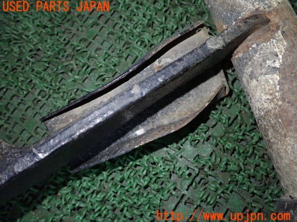 3UPJ=9230030058]デリカスターワゴン(P25W)純正 リアバンパーガード 中古_4