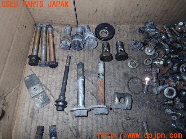 3UPJ=9230030720]デリカスターワゴン(P25W)ネジ・ナット・ステー類 セット ジャンク_2