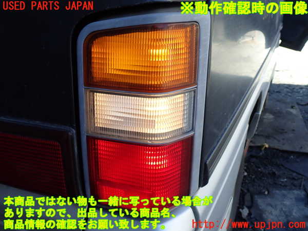 1UPJ-9230031530]デリカ スターワゴン(P25W)右テールランプ 中古_4