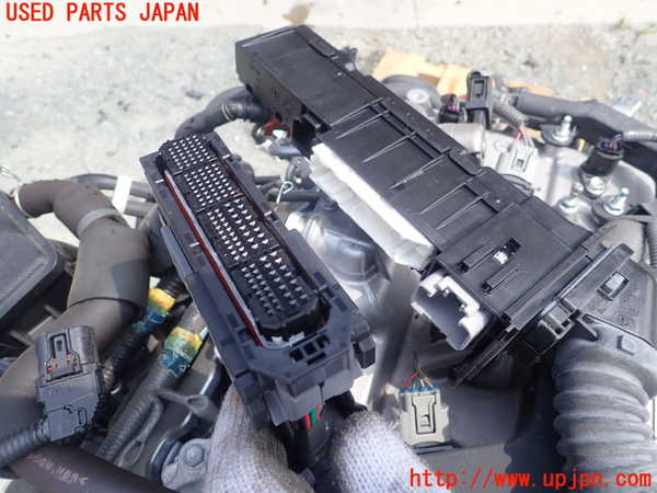 1UPJ-9230042010]クラウン アスリート ハイブリッド(AWS210)エンジン 2AR-FSE 中古_3