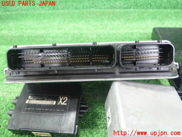 1UPJ-9230046110]クラウン アスリート ハイブリッド(AWS210)エンジンコンピューター 中古_2