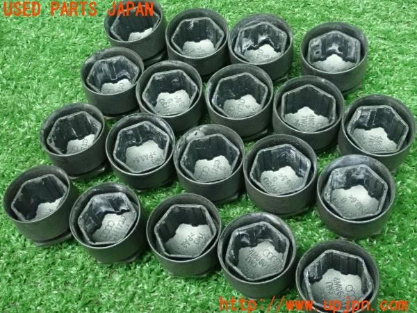 3UPJ=9230050001]アウディ A3 スポーツバック(8VCXS)純正 4M0601173D ボルトキャップ ナットキャップ 19個 中古_2