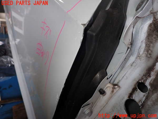 1UPJ-9230051230]アウディ・A3 スポーツバック(8VCXS)右前ドア SEKURIT M24100 中古_2