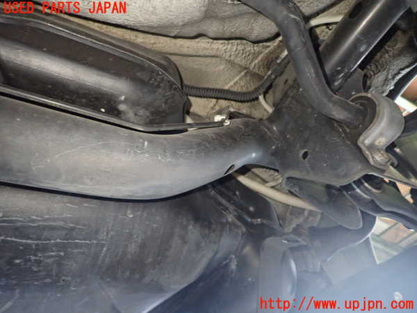 1UPJ-9230055295]アウディ・A3 スポーツバック(8VCXS)リアメンバー 中古_5