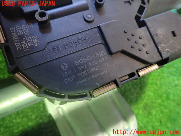 1UPJ-9230056770]アウディ・A3 スポーツバック(8VCXS)フロントワイパーモーター 中古_2