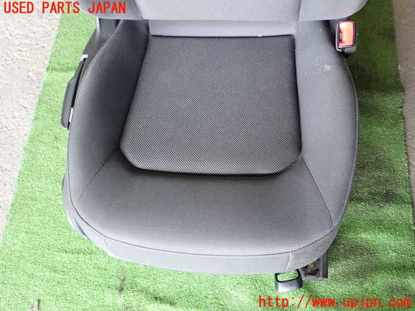 1UPJ-9230057035]アウディ・A3 スポーツバック(8VCXS)運転席シート 中古_3