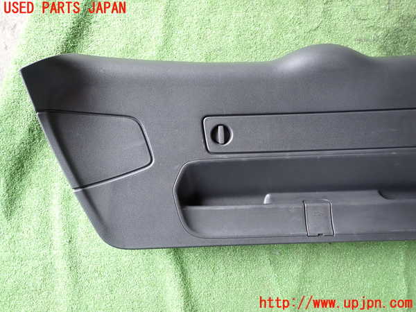 1UPJ-9230051578]アウディ・A3 スポーツバック(8VCXS)バックドア内張り 中古_3