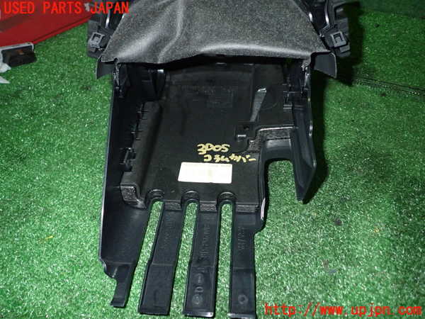 1UPJ-9230057905]アウディ・A3 スポーツバック(8VCXS)コラムカバー 中古_5