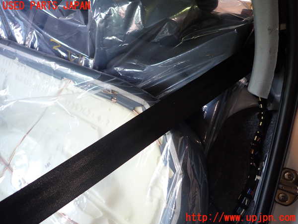 1UPJ-9230057185]アウディ・A3 スポーツバック(8VCXS)左2列目シートベルト 中古_2