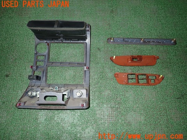3UPJ=9230060645]ランクルプラド(KDJ95W)後期 純正 オーディオパネル ウィンドウスイッチパネル 内装パネル イアンテリアパネル 木目調 中古_3