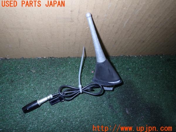 3UPJ=9230070003]アルファロメオ 147 GTA(937AXL)純正? アンテナベース 社外 ショートアンテナ 中古_2