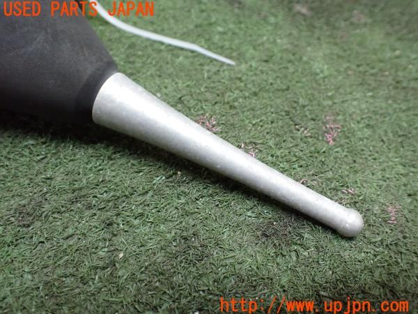 3UPJ=9230070003]アルファロメオ 147 GTA(937AXL)純正? アンテナベース 社外 ショートアンテナ 中古_3