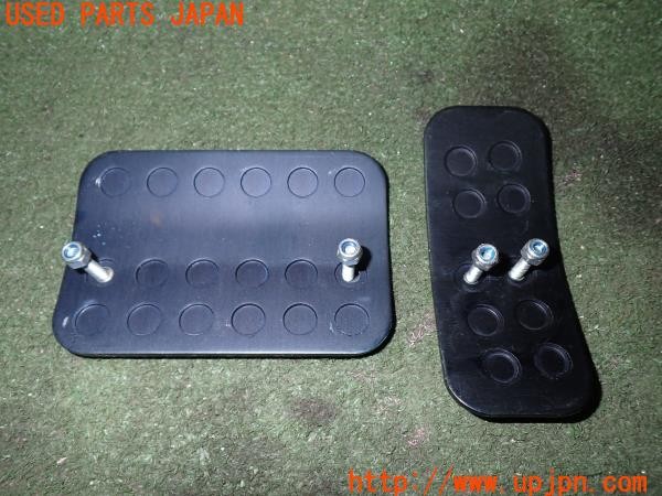 3UPJ=9230070630]アルファロメオ 147 GTA(937AXL)NOVITEC ペダルカバー アクセル ブレーキ AT用 中古_4