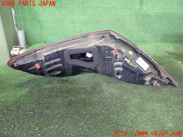 2UPJ-9230081530]ベンツ SLC200(172434)(R172)右テールランプ 中古_2