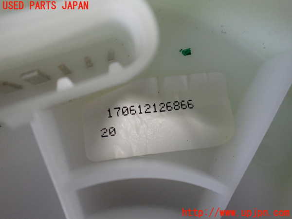 2UPJ-9230082510]ベンツ SLC200(172434)(R172)燃料ポンプ 中古_3