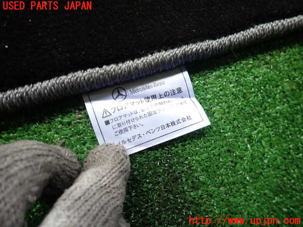 2UPJ-9230087800]ベンツ SLC200(172434)(R172)フロアマット 中古_3