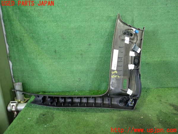 2UPJ-9230087660]ベンツ SLC200(172434)(R172)左フロントピラートリム 中古_2