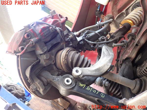 2UPJ-9230094290]アルファロメオ・156 GTA(932AXB)右フロントナックルハブ 中古_2
